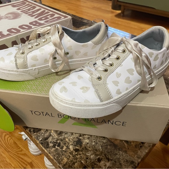 Nursing Sneakers!!! - Picture 2 of 9